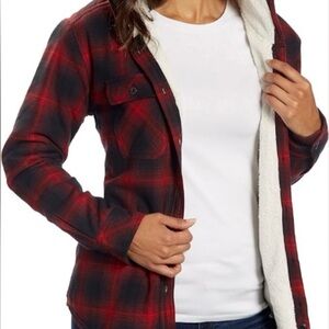 Boston Traders Women’s L Red/Blue Sherpa Shacket